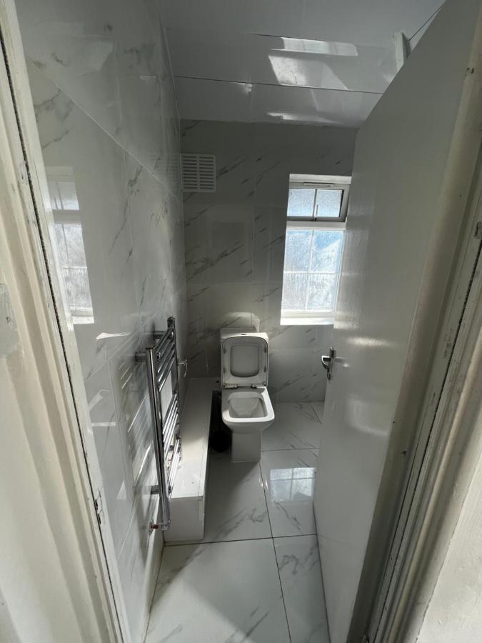 Good Priced Double Rooms In Sherperds Bush London Exterior foto