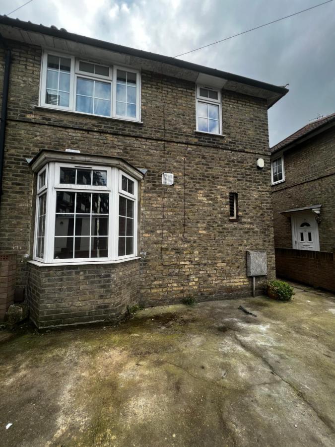 Good Priced Double Rooms In Sherperds Bush London Exterior foto