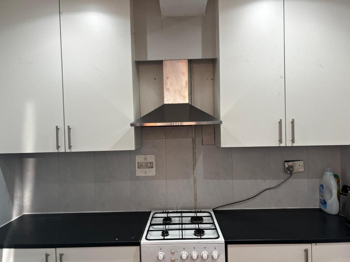 Good Priced Double Rooms In Sherperds Bush London Exterior foto